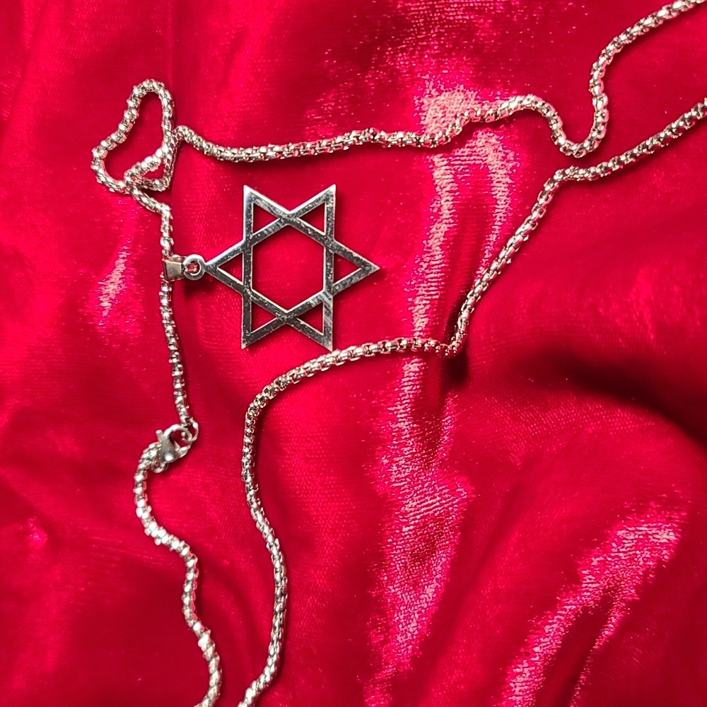 Star of David Men's Pendant and 24" Chain Silvertone, Gunmetal NWT